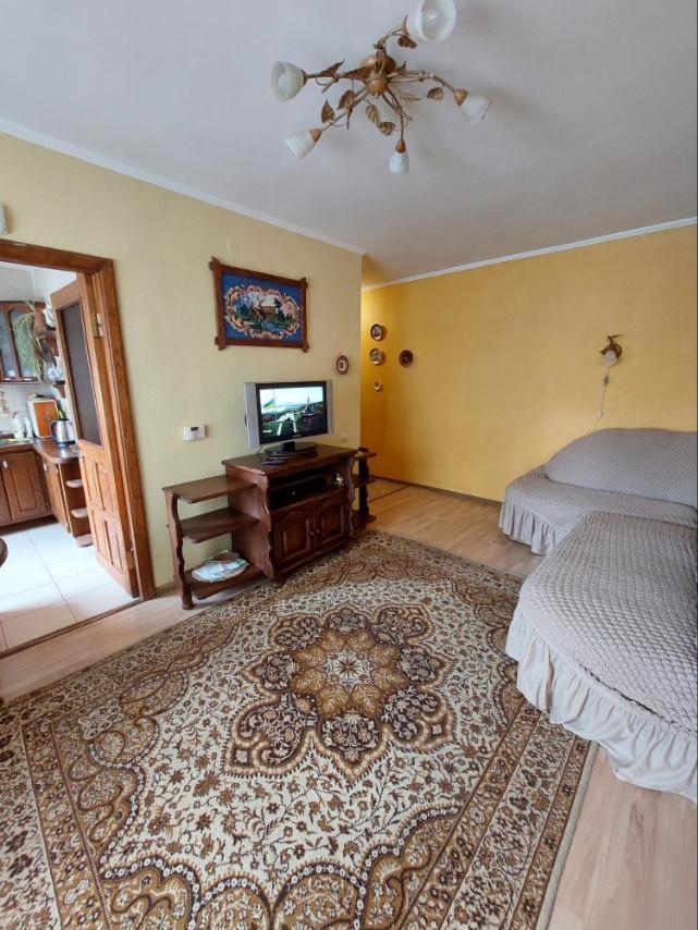 Apartment On Voli Avenue 21 Lutsʼk Eksteriør billede