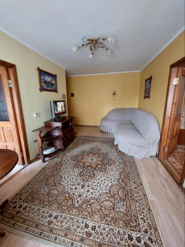 Apartment On Voli Avenue 21 Lutsʼk Eksteriør billede